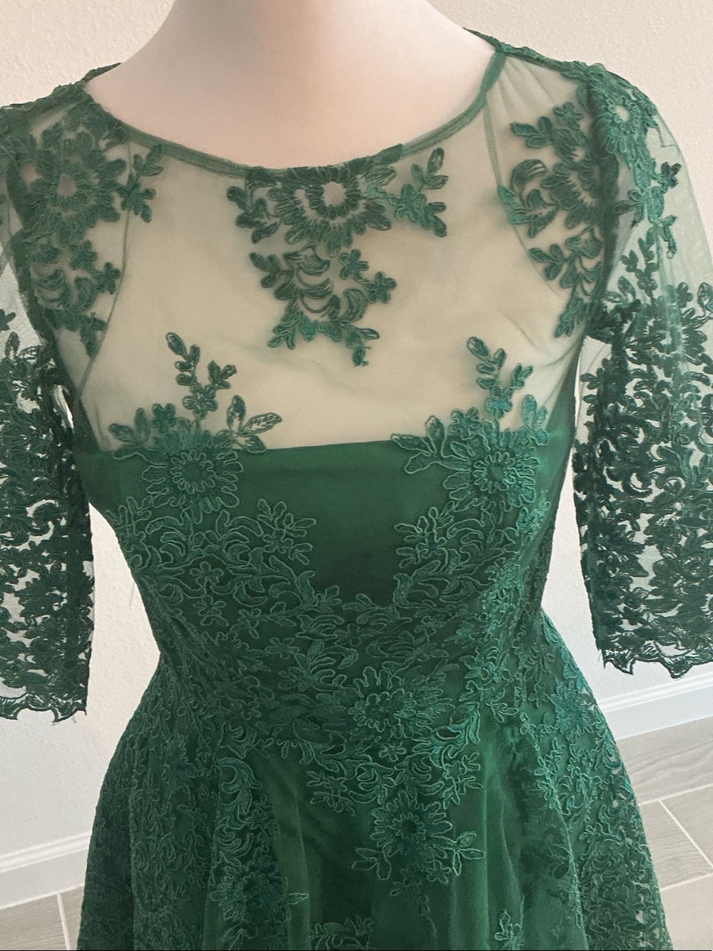 Monique Lhuillier Emerald Green Lace Fit-and-Flare Cocktail Dress Women’s Sz 2 - Picture 2 of 10
